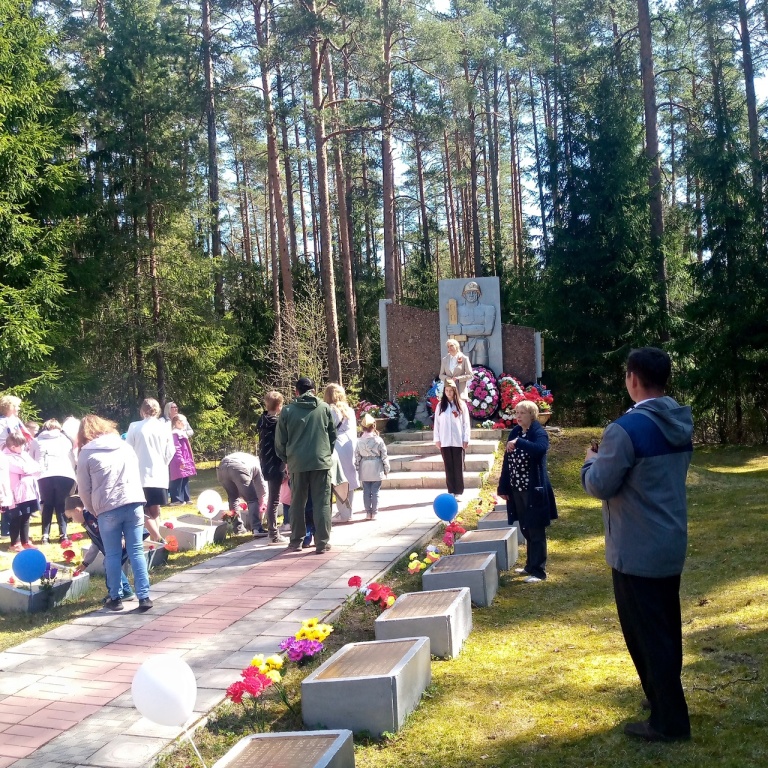 9 мая в п.Боровёнка в &quot;Сквере памяти&quot; прошёл митинг, посвящённый 78-й годовщине Победы в Великой Отечественной войне.